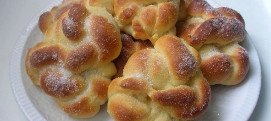 Enrollados azucarados