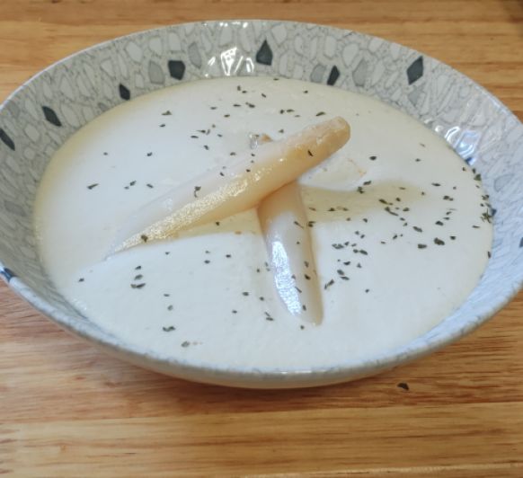 Gazpacho de espárragos blancos