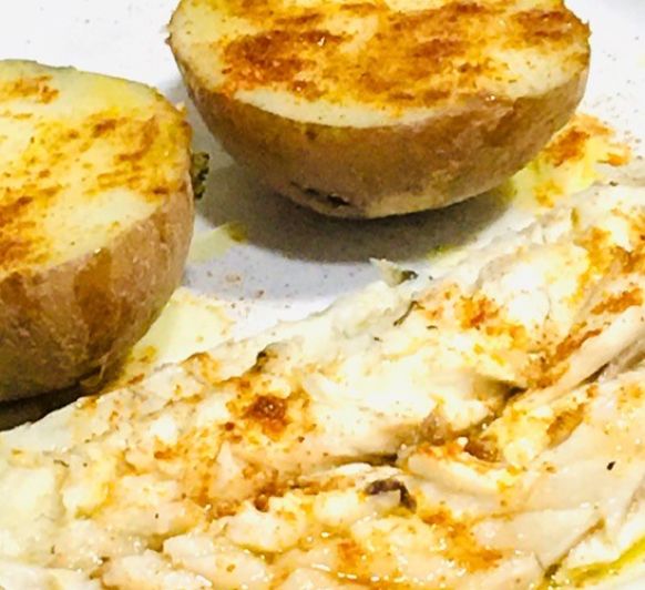 Lubina a la sal con patatas