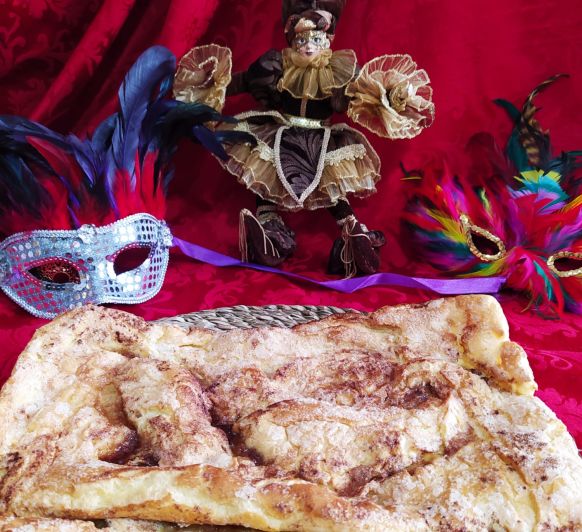 Almoixàvena dulce típico de Xativa se suele hacer en Carnaval (carnestoltes) en Valencia